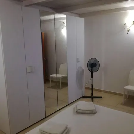 Casa Vacanza Letizia Дом отдыха *